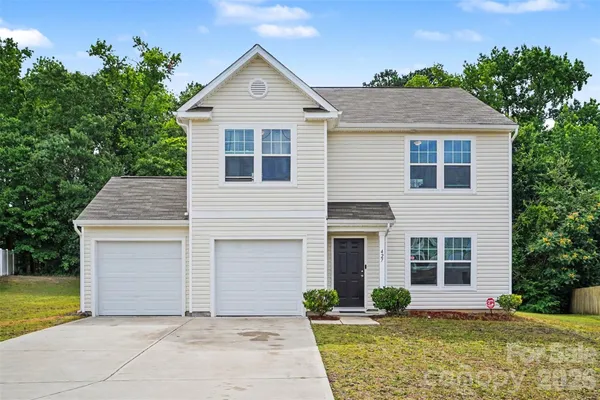 $305,000 | 427 Amberly Circle, Unit 39, Pageland, SC 29728