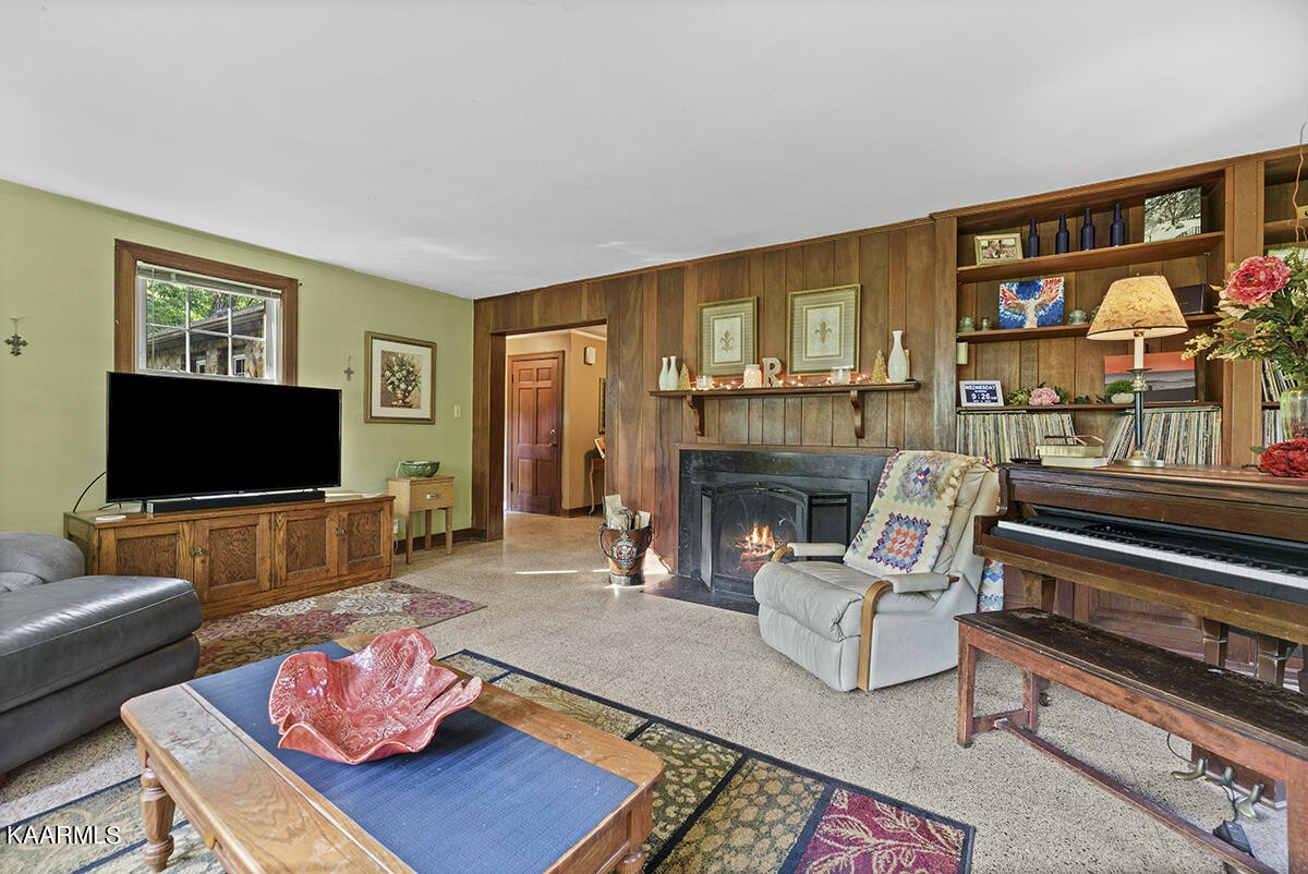 121 Stone Road Knoxville, TN 37920 - Photo 10 of 52 Gallery Image 10