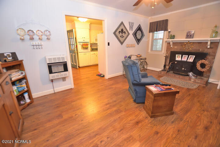 3009 Amherst Road Rocky Mount, NC 27804 - Photo 4 of 20 Den with fireplace