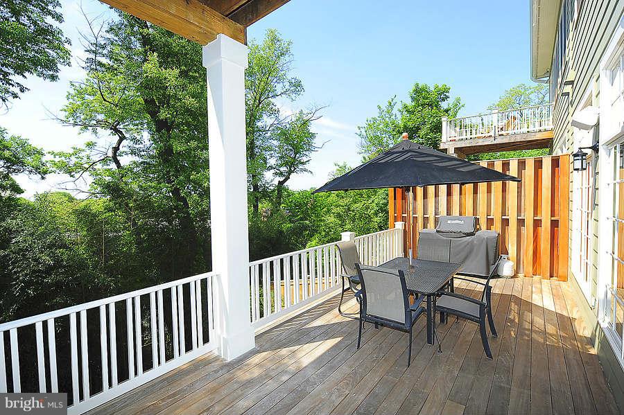 3810 Fulton Street Northwest Washington, DC 20007 - Photo 2 of 19 Rear Deck