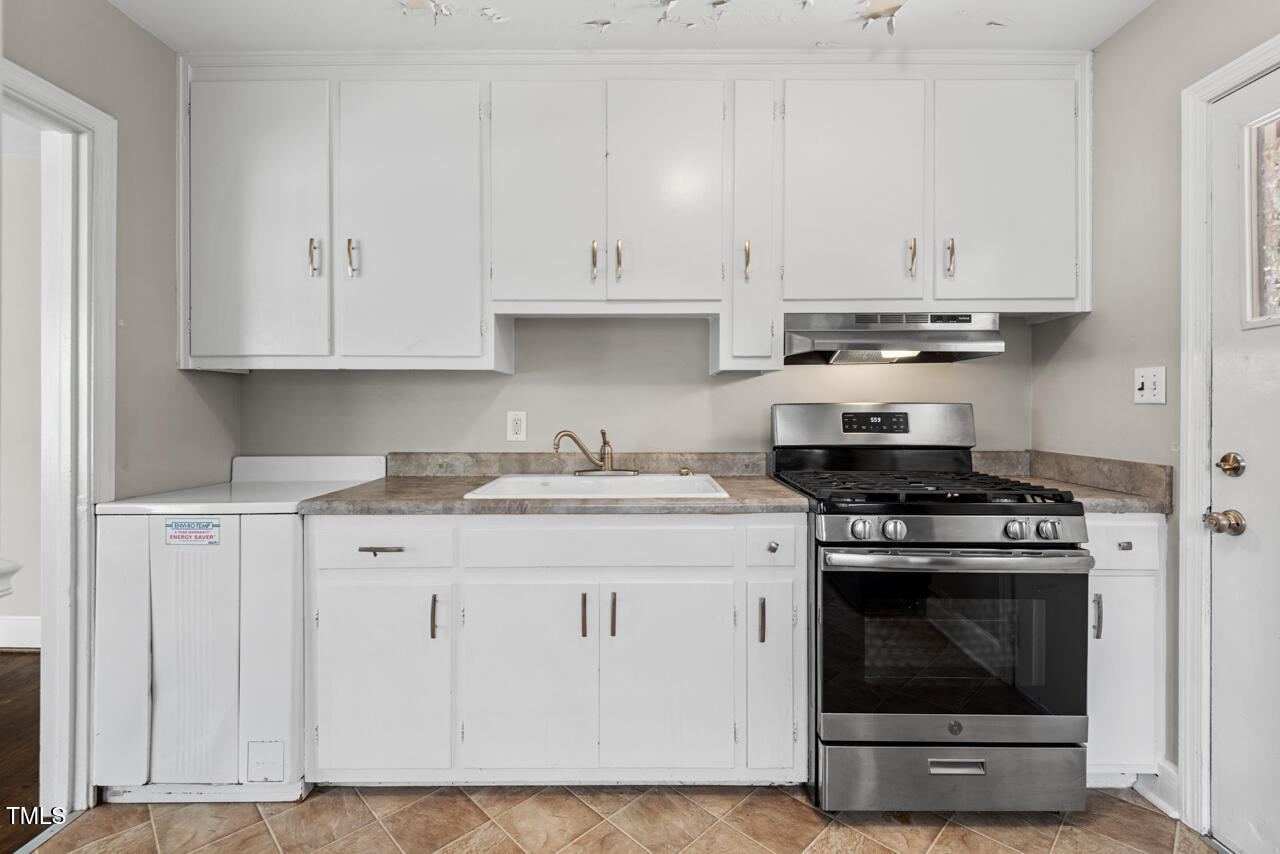 809 Leon Street Durham, NC 27704 - Photo 9 of 28 09