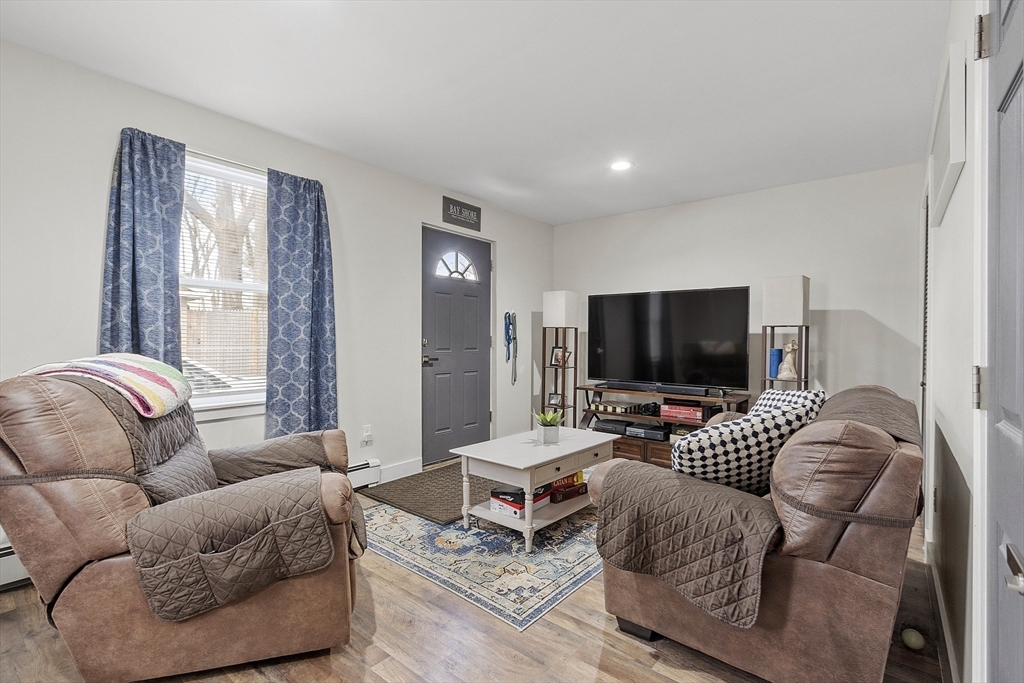 261 Main Street Gardner, MA 01440 - Photo 5 of 35