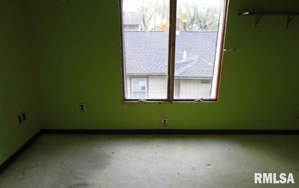 3220 North Shore Drive Moline, IL 61265 - Photo 10 of 10