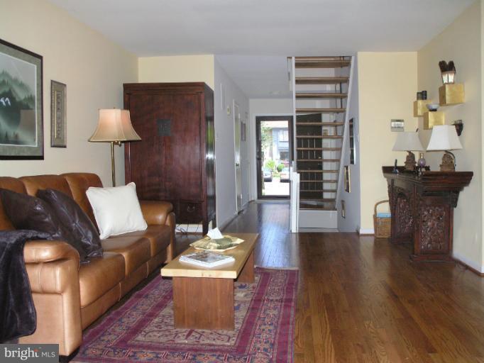 2061 Golf Course Drive Reston, VA 20191 - Photo 6 of 30 Living Room reverse to Foyer Hall