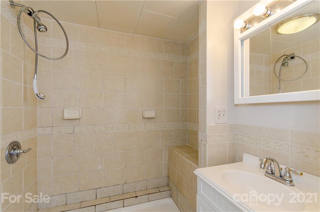 800 Macedonia Road Alexander, NC 28701 - Photo 14 of 36 Gallery Image 14