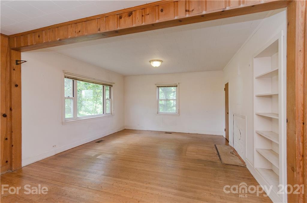 800 Macedonia Road Alexander, NC 28701 - Photo 6 of 36 Gallery Image 6