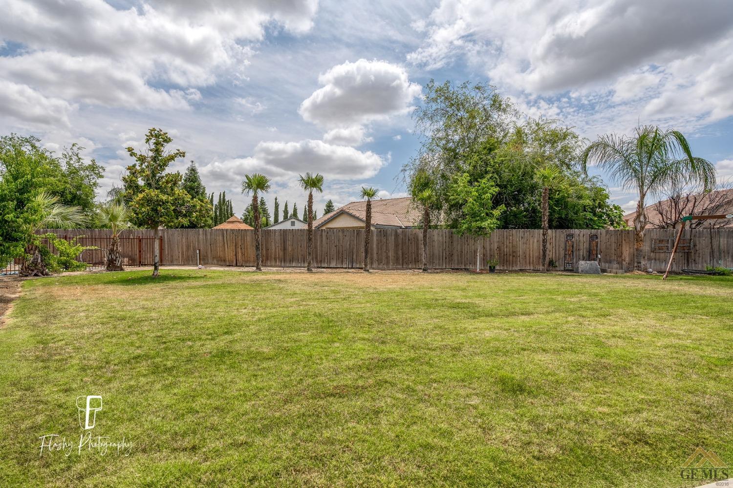 Undisclosed Address Bakersfield, CA 93311 - Photo 50 of 55 a view of a yard