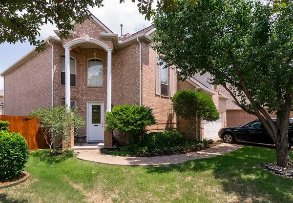 $3,900 | 7712 Brookview Court, Irving, TX 75063