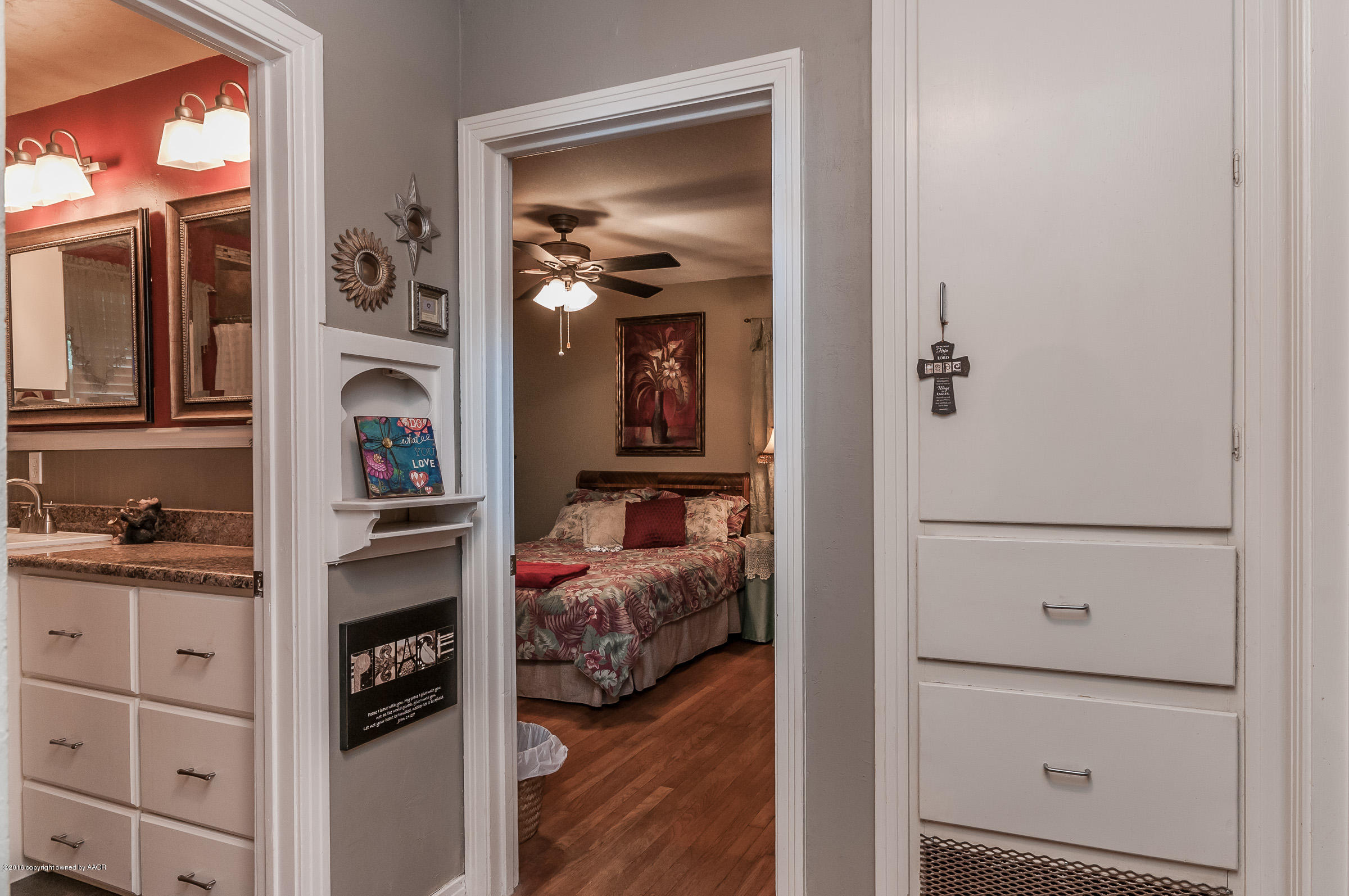 3410 South Rusk Street Amarillo, TX 79109 - Photo 15 of 24 Hallway Storage