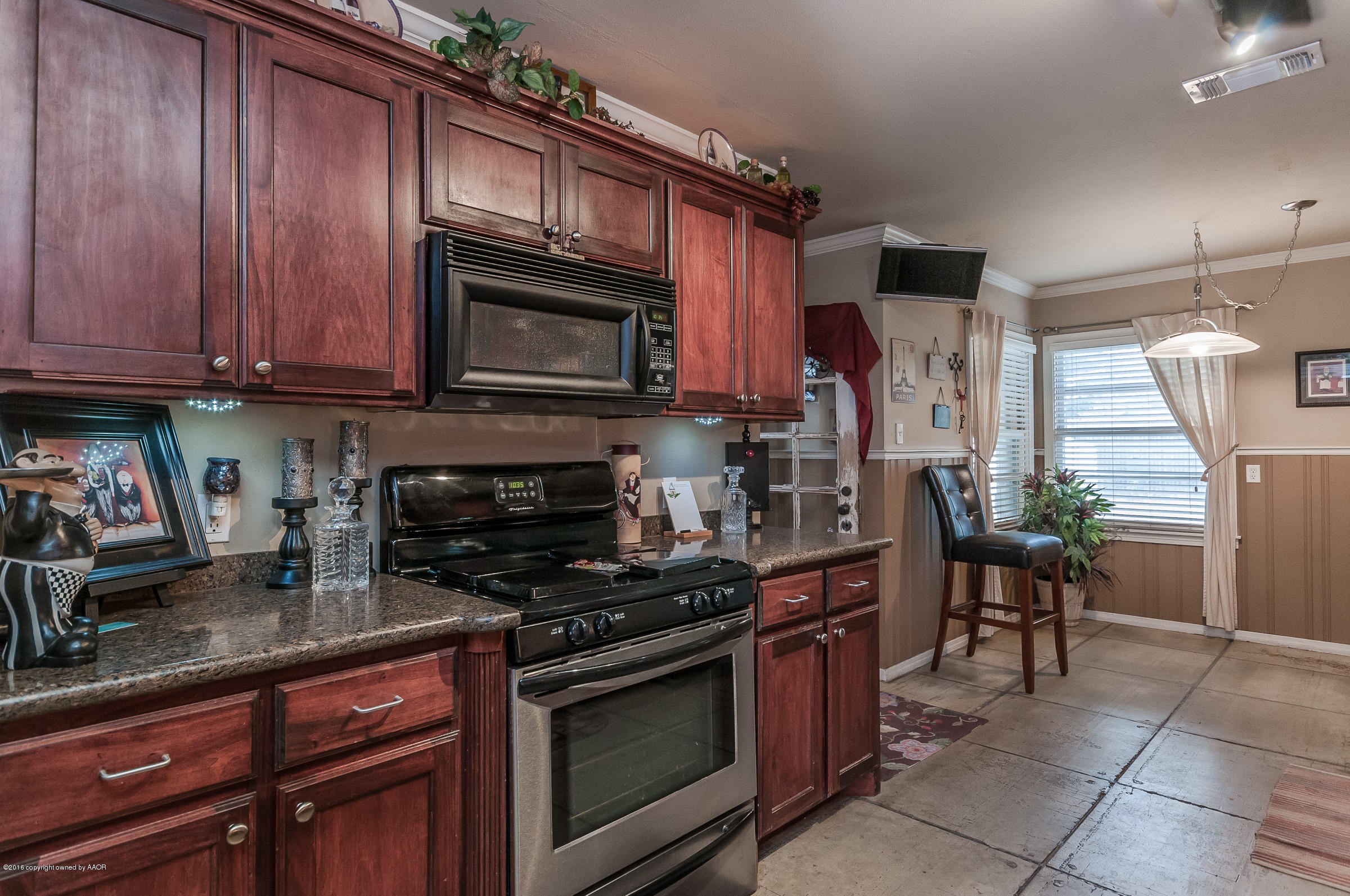 3410 South Rusk Street Amarillo, TX 79109 - Photo 9 of 24 Kitchen
