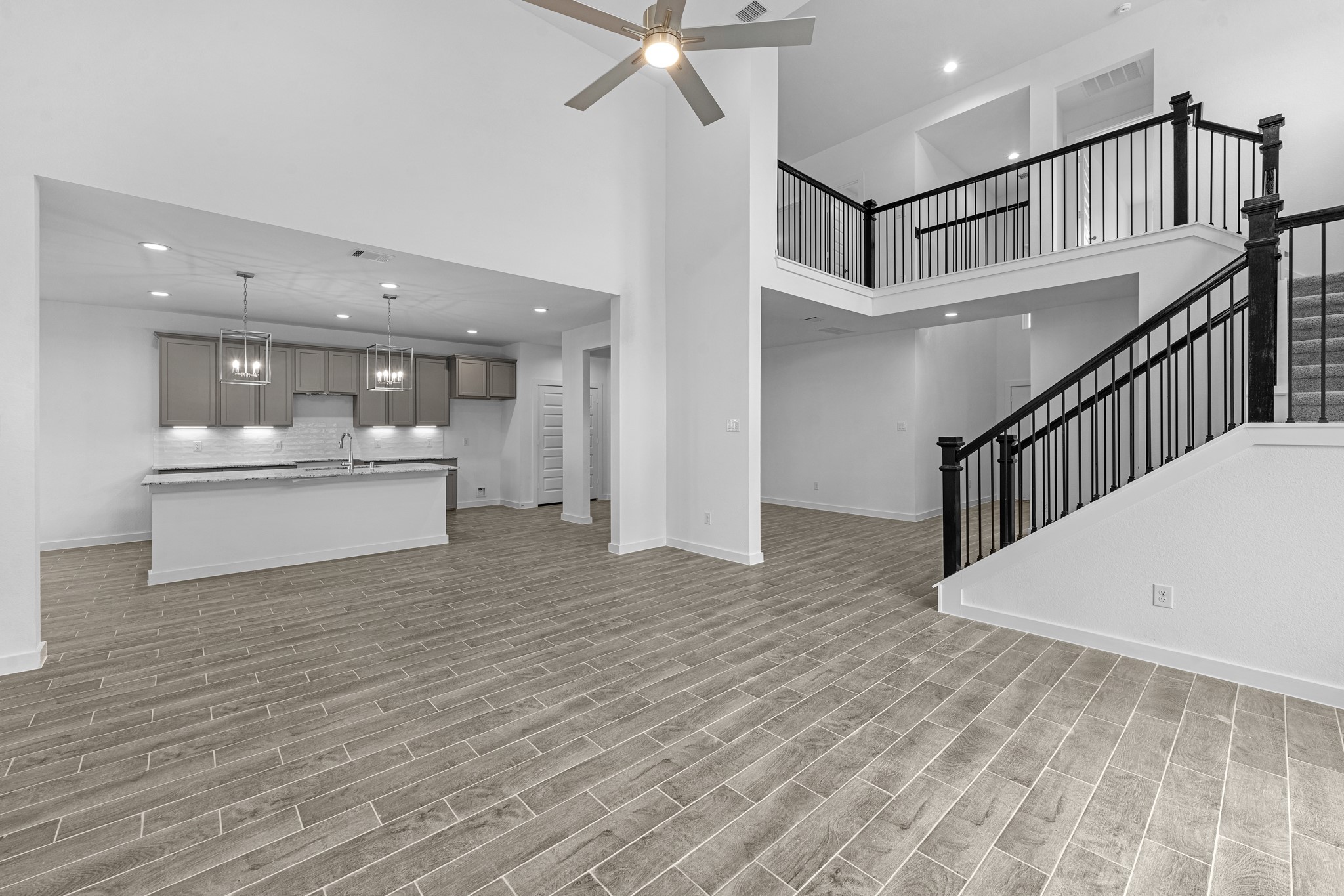 8747 Mallow Rose Way Rosharon, TX 77583 - Photo 7 of 36 Gallery Image 7