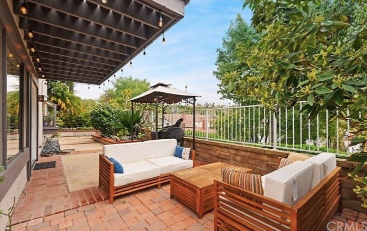 28322 Driza Mission Viejo, CA 92692 - Photo 4 of 12