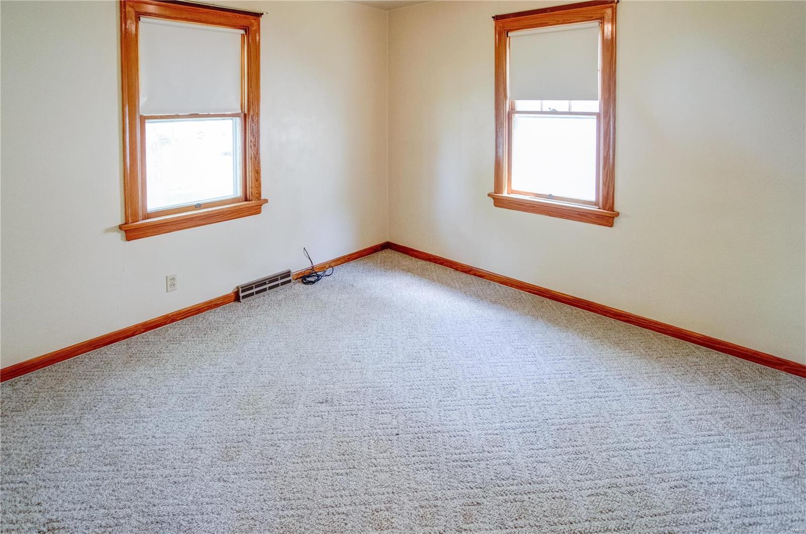 222 Doerr Street Roxana, IL 62084 - Photo 7 of 23