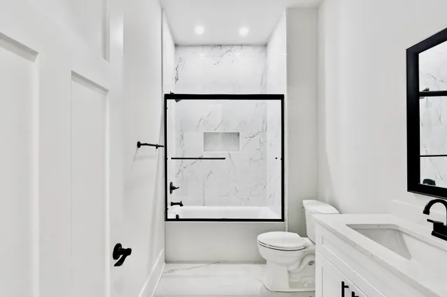 $699,989 | 108 Horseshoe Bend Road, Easley, SC 29642