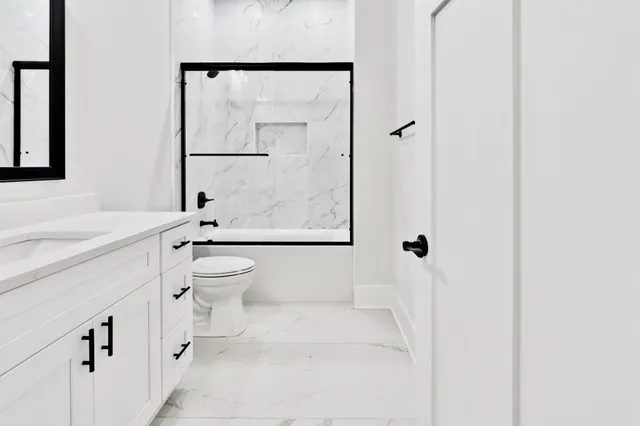 $699,989 | 108 Horseshoe Bend Road, Easley, SC 29642