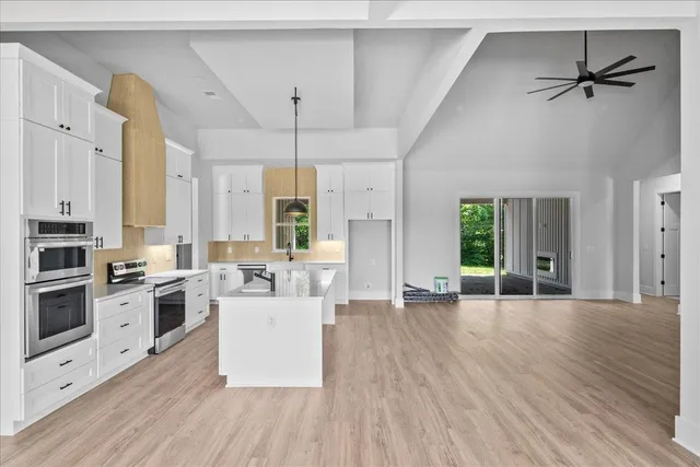 $699,989 | 108 Horseshoe Bend Road, Easley, SC 29642