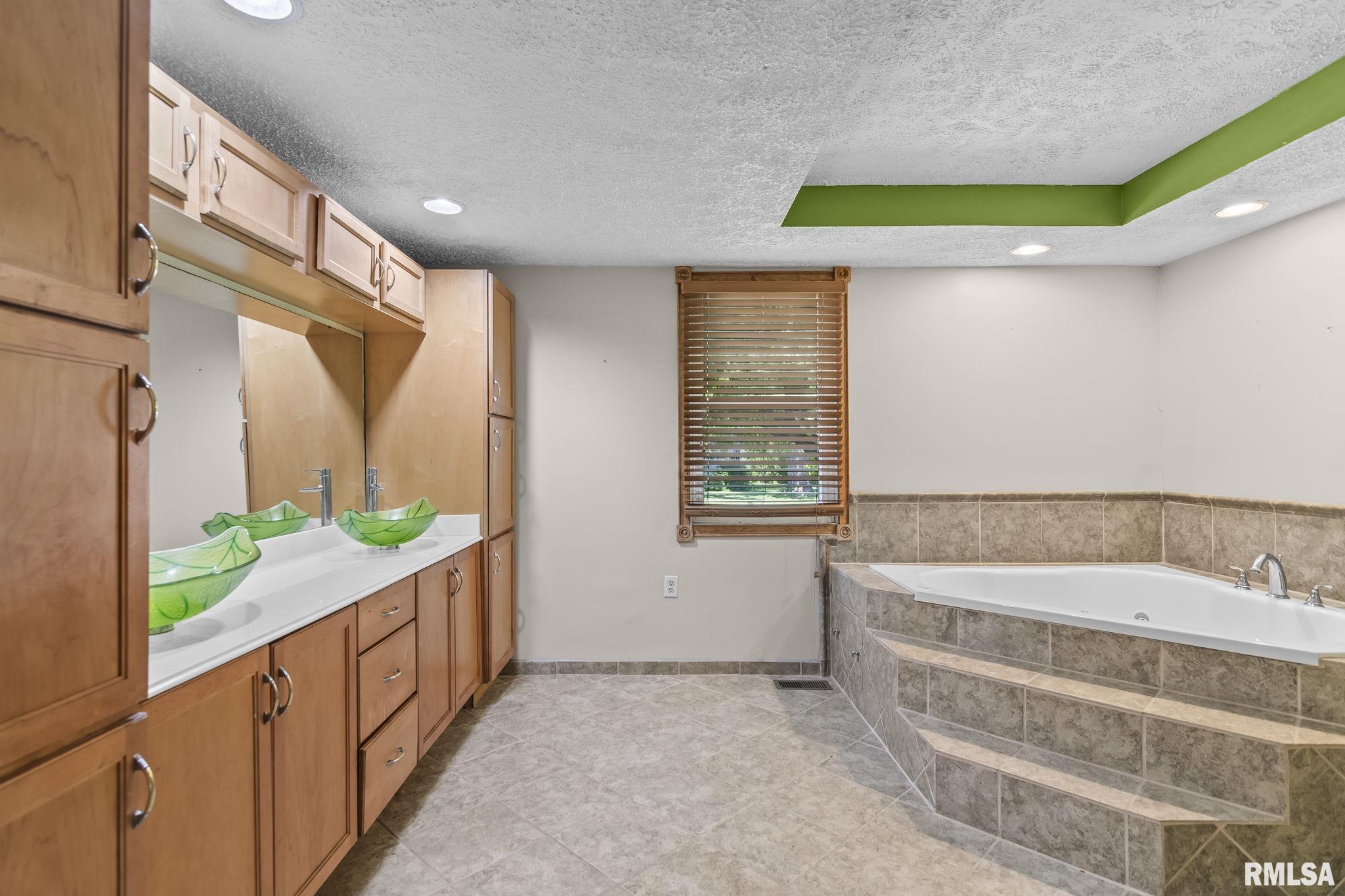 3360 Carman Avenue Springfield, IL 62703 - Photo 33 of 45