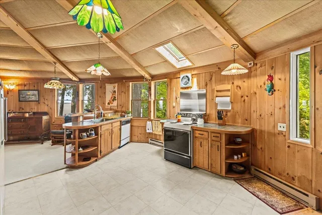 $699,900 | 144 Lakewood Drive, Swanton, VT 05488