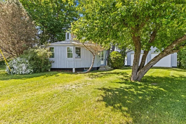 $699,900 | 144 Lakewood Drive, Swanton, VT 05488