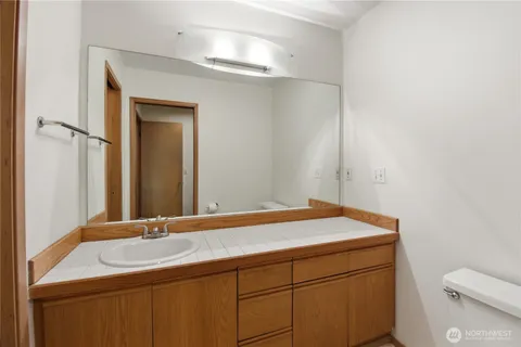 $439,000 | 4811 Phinney Avenue North, Unit 101, Seattle, WA 98103