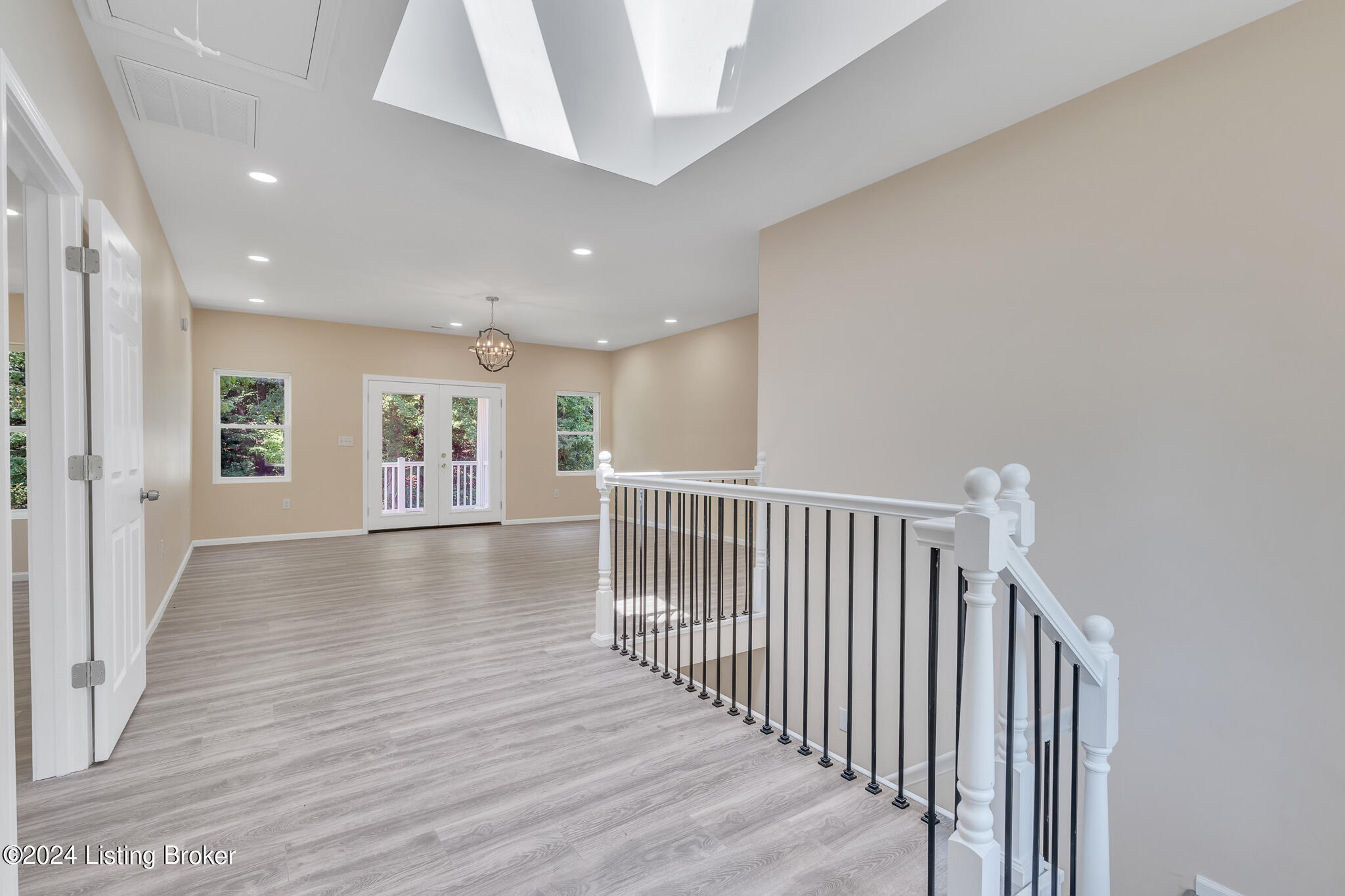 5357 Park Road Louisville, KY 40214 - Photo 26 of 54 Loft
