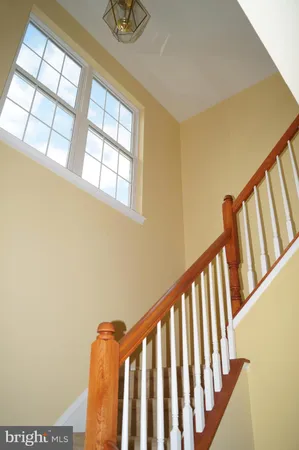 $3,800 | 25575 America Square, Chantilly, VA 20152