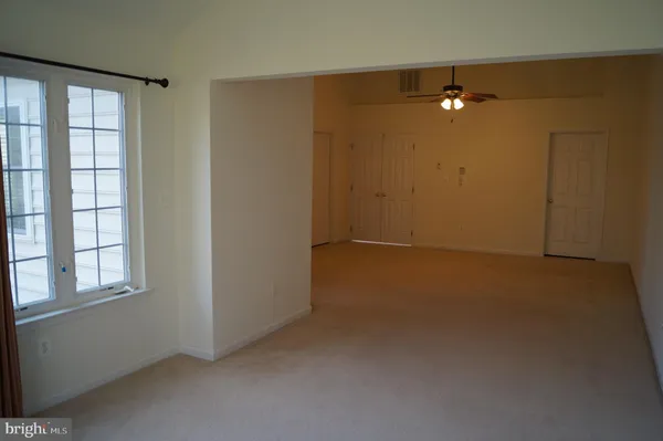 $3,600 | 25575 America Square, Chantilly, VA 20152