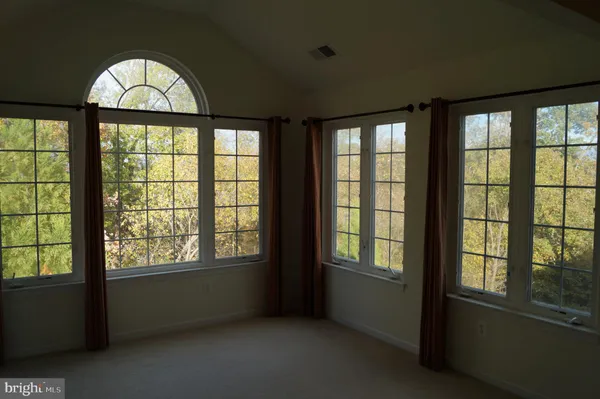 $3,600 | 25575 America Square, Chantilly, VA 20152