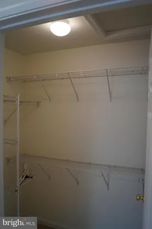 $3,600 | 25575 America Square, Chantilly, VA 20152