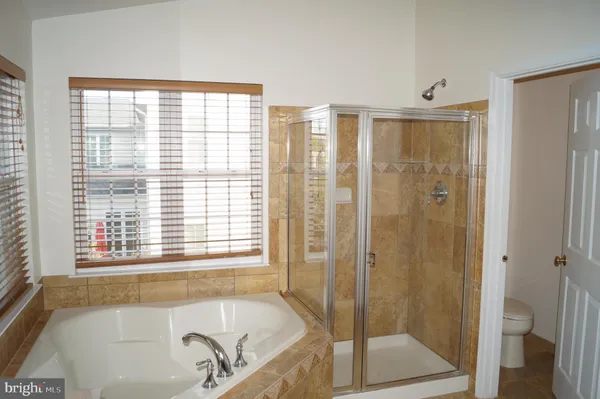 $3,600 | 25575 America Square, Chantilly, VA 20152