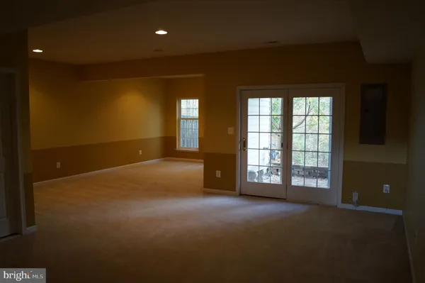 $3,600 | 25575 America Square, Chantilly, VA 20152