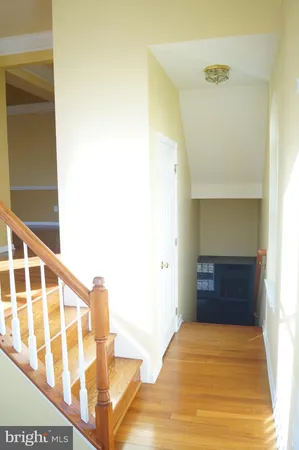 $3,800 | 25575 America Square, Chantilly, VA 20152