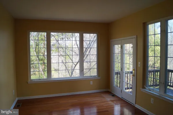 $3,600 | 25575 America Square, Chantilly, VA 20152