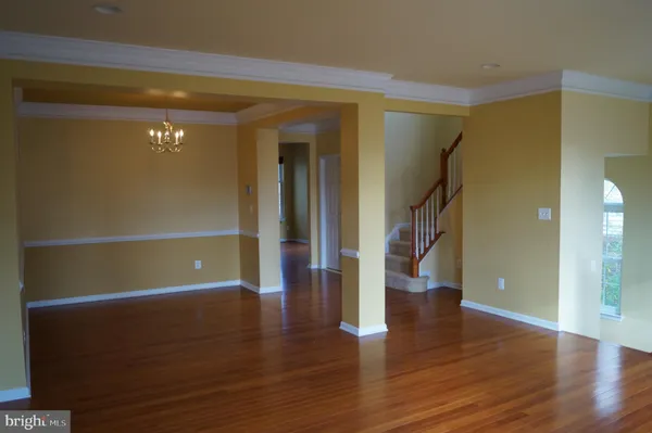 $3,800 | 25575 America Square, Chantilly, VA 20152