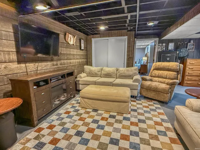 $322,000 | 1300 Worrell Drive, Jasper, IN 47546