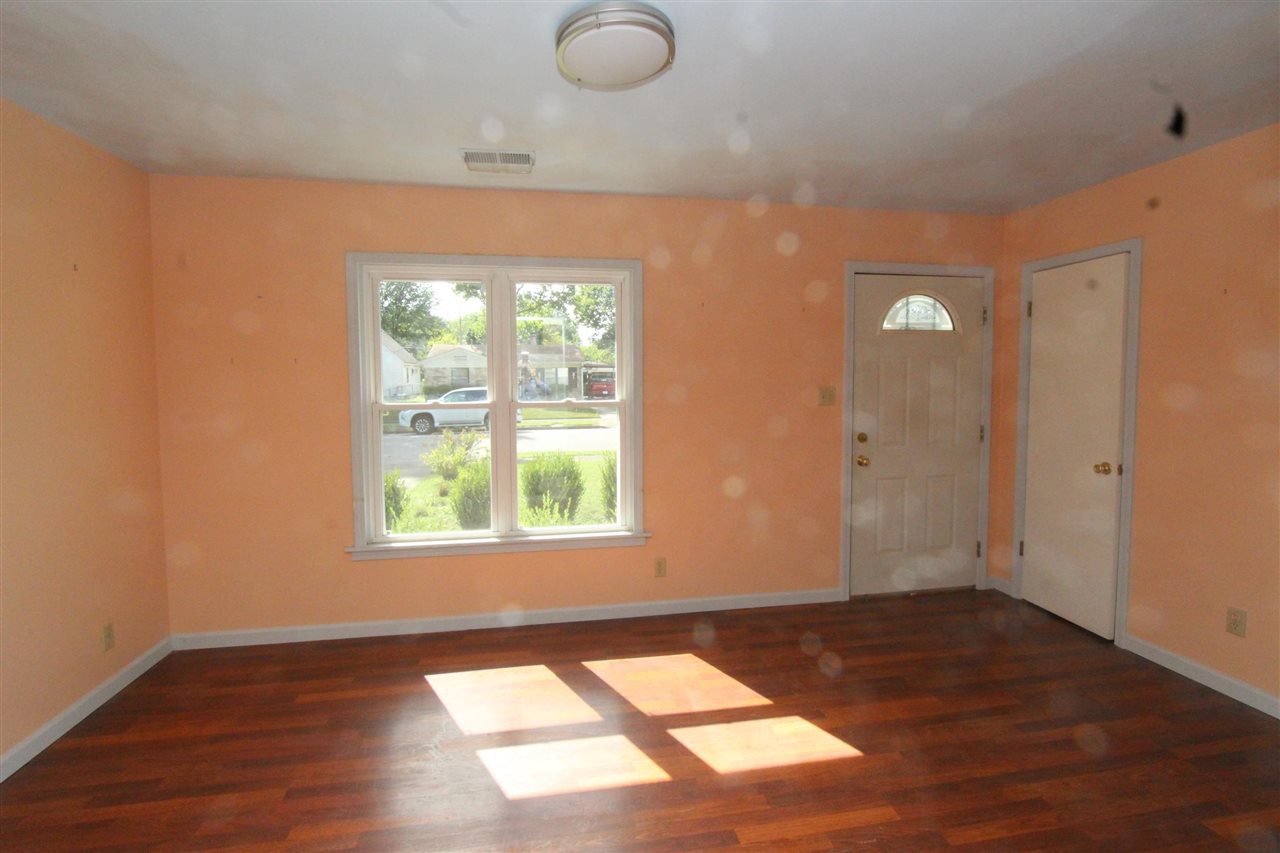 812 Rock Road Memphis, TN 38122 - Photo 8 of 18 Gallery Image 8