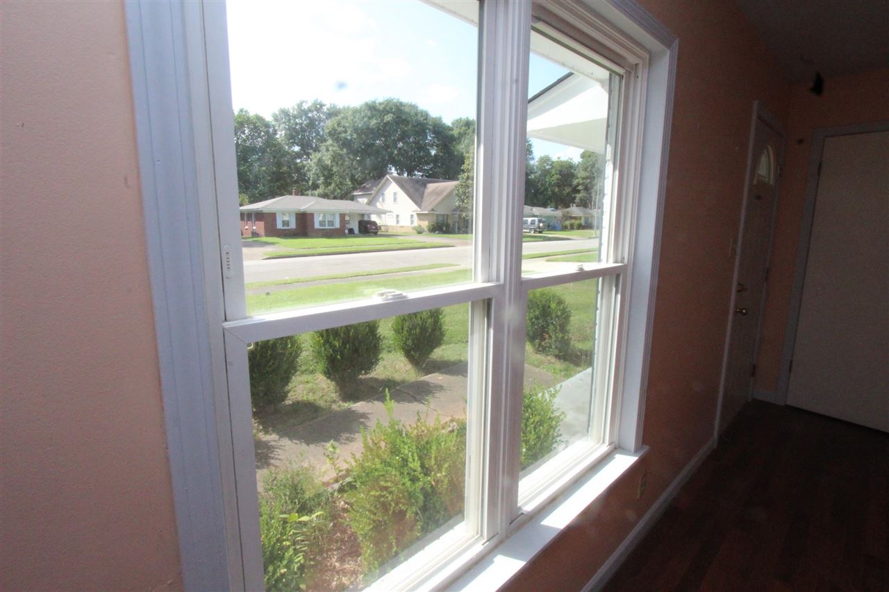 812 Rock Road Memphis, TN 38122 - Photo 10 of 18 Gallery Image 10