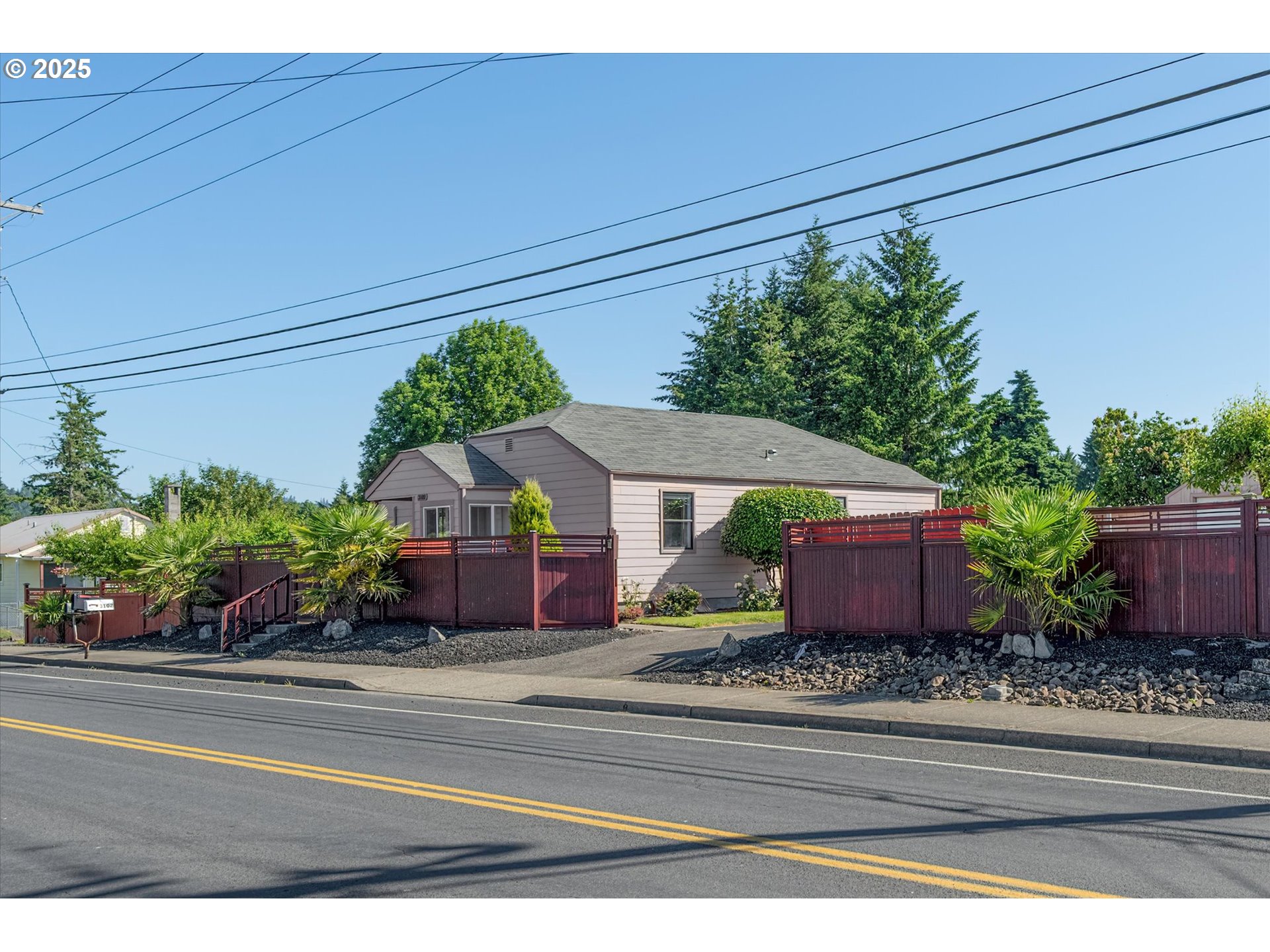 3102 Columbia Heights Road Longview, WA 98632 - Photo 1 of 40 Gallery Image 1