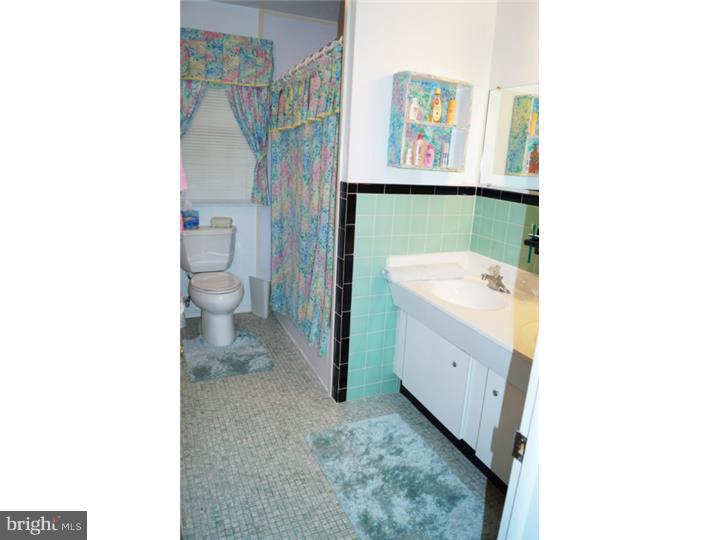 205 Kent Drive Exton, PA 19341 - Photo 12 of 17 Bathroom