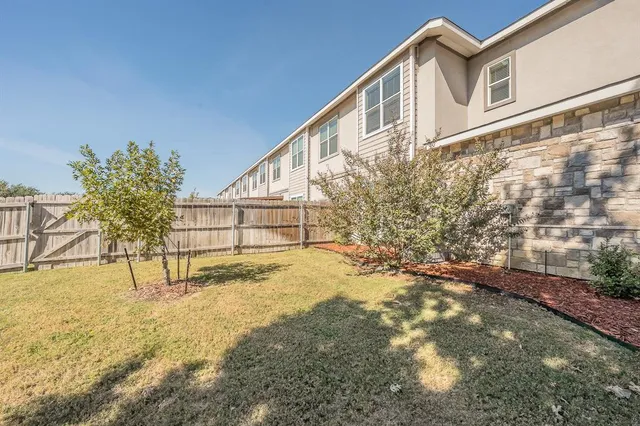 $279,900 | 1201 Summerset Lane, Burleson, TX 76028