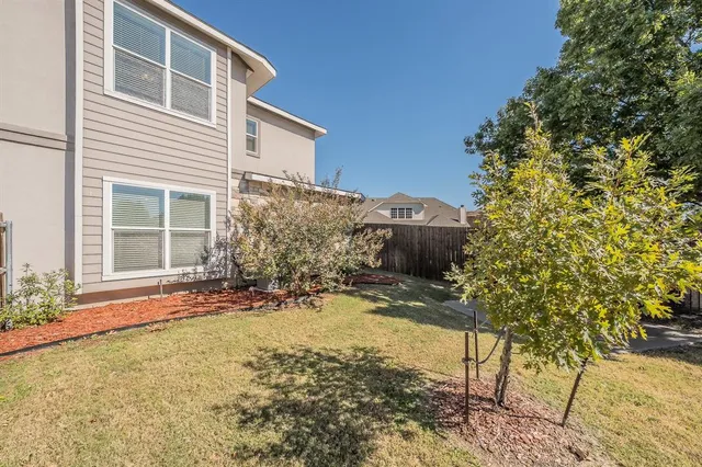 $279,900 | 1201 Summerset Lane, Burleson, TX 76028