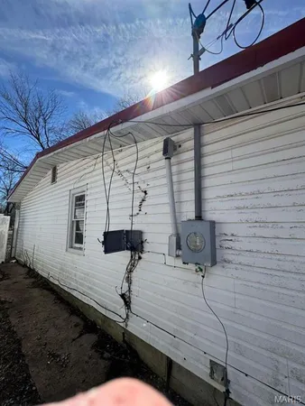$69,900 | 1417 Cedar Street, Bismarck, MO 63624