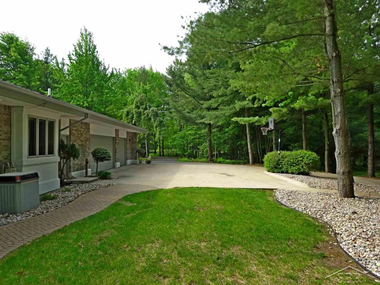 11440 Geddes Road Freeland, MI 48623 - Photo 54 of 55 31291717-53.JPG