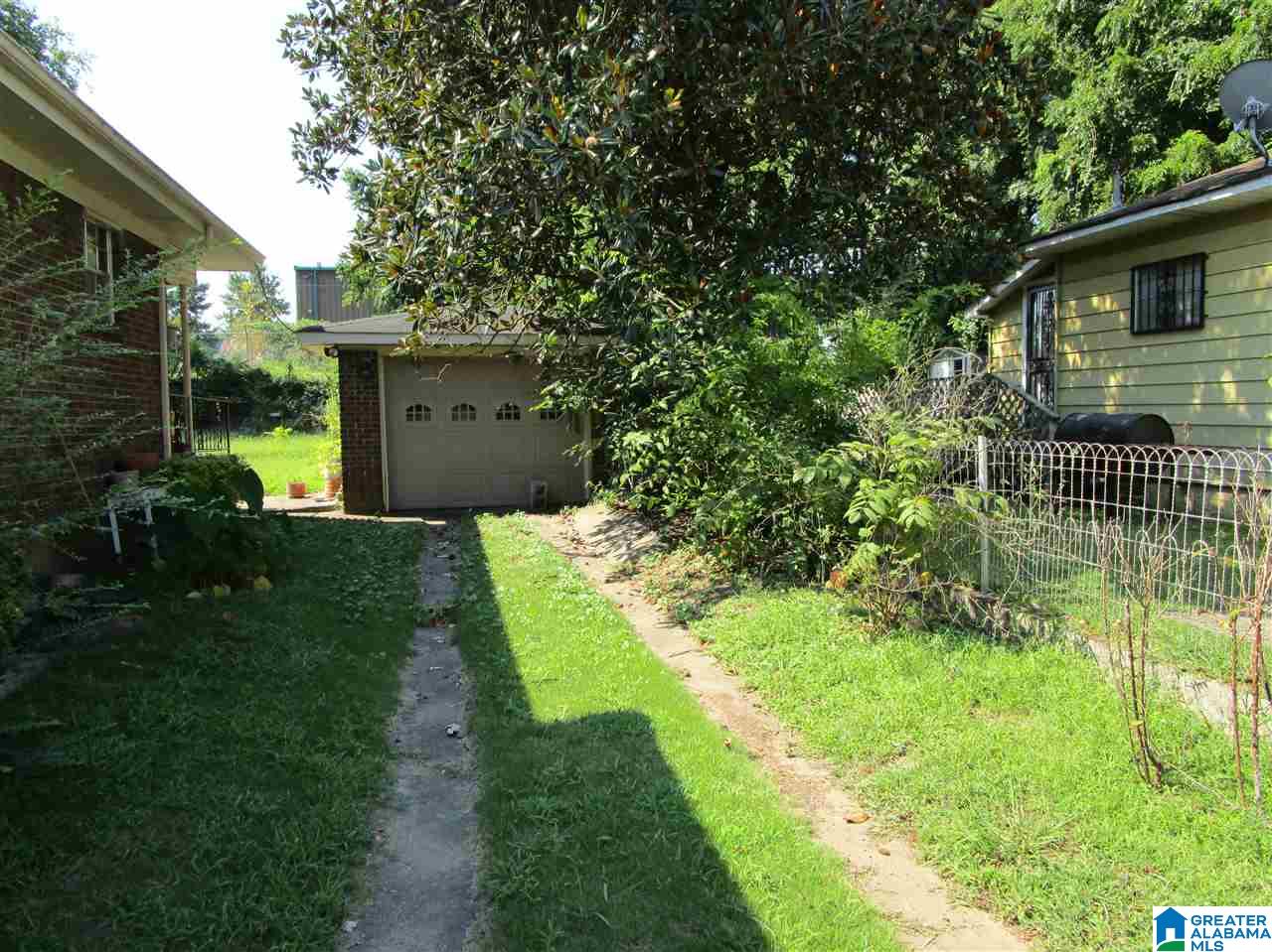 313 60th Street Fairfield, AL 35064 - Photo 2 of 6