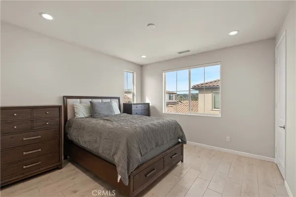 $3,000 | 31305 Via Nubes, Temecula, CA 92592