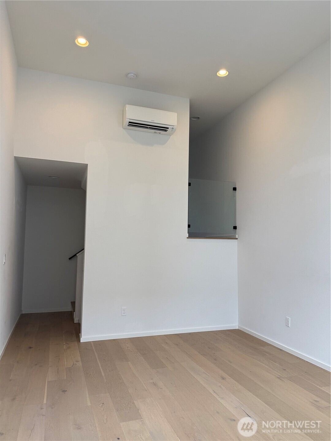 817 24th Avenue South, Unit B Seattle, WA 98144 - Photo 15 of 33 a view of an empty room