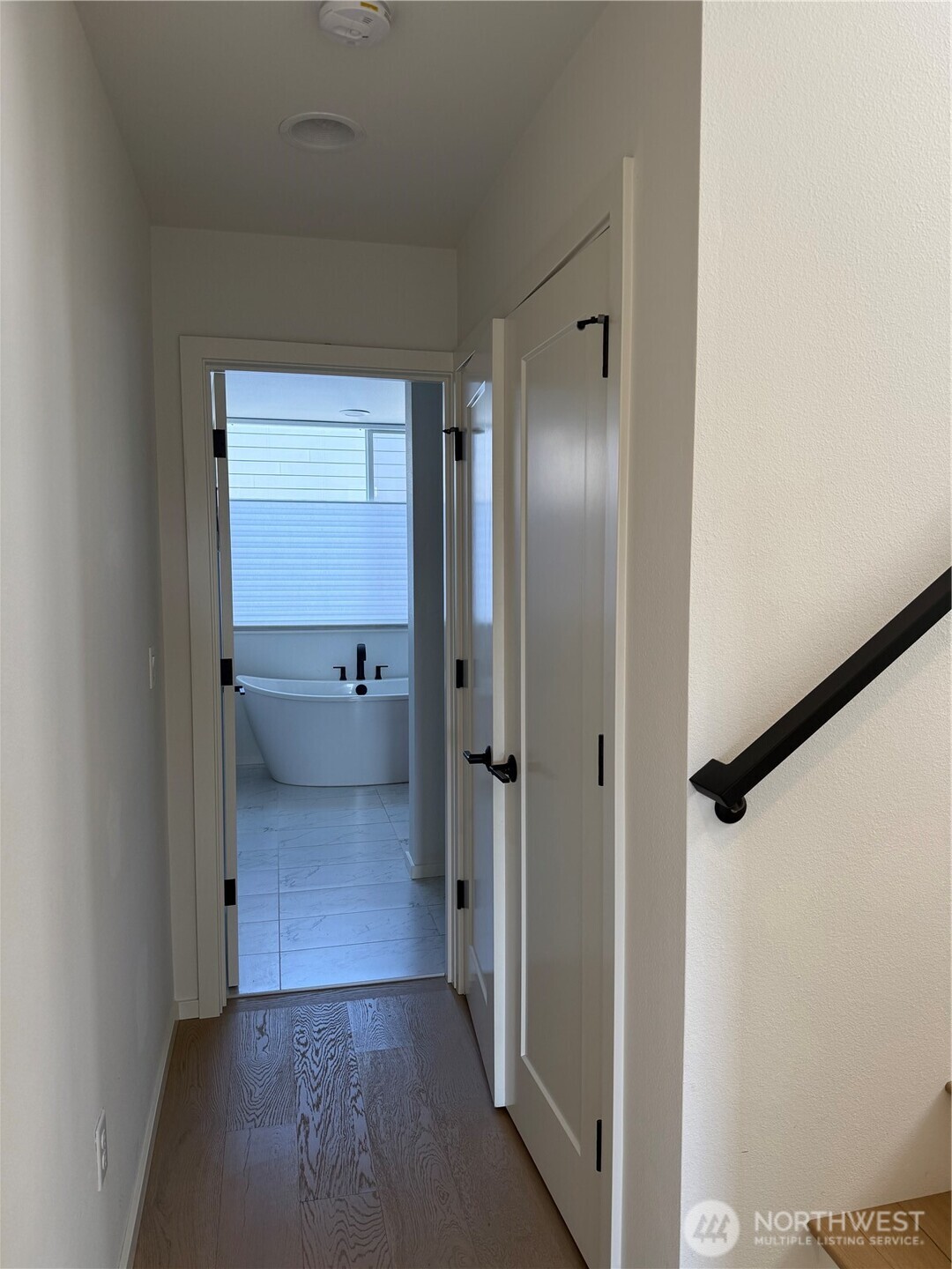 817 24th Avenue South, Unit B Seattle, WA 98144 - Photo 25 of 33