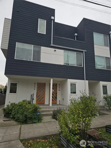 $734,900 | 817 24th Avenue South, Unit B, Seattle, WA 98144