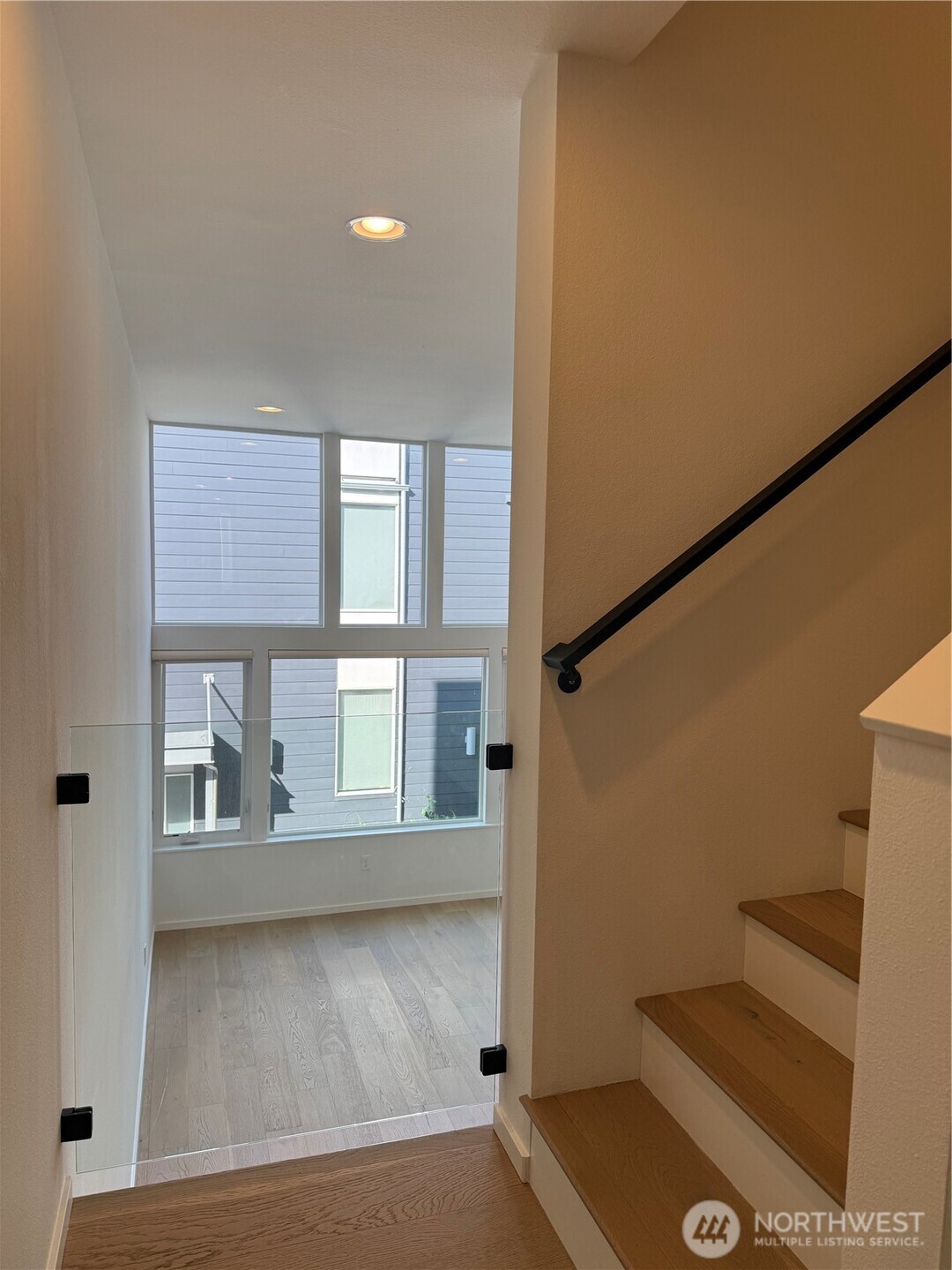 817 24th Avenue South, Unit B Seattle, WA 98144 - Photo 8 of 33 a view of an empty room