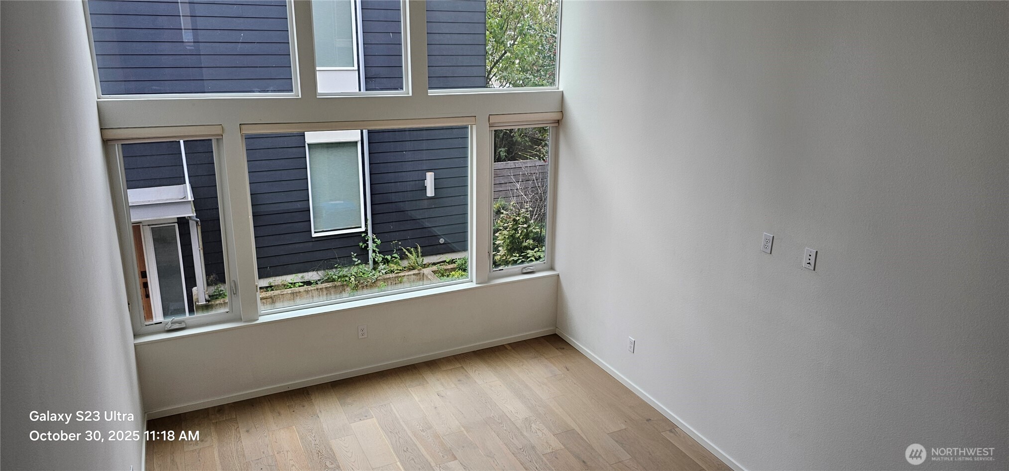 817 24th Avenue South, Unit B Seattle, WA 98144 - Photo 9 of 33 a view of outdoor space and barbecue grill